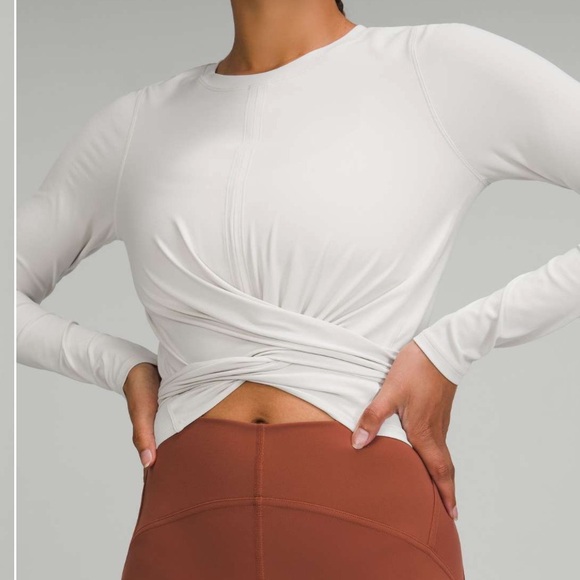 Lululemon Time to Restore Nulu Long Sleeve Shirt Size 12 EUC $78 - Picture 10 of 10